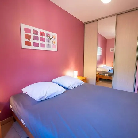 Maison Pour 6 Personnes , Climatisee A 500 M De La De Saint Clair