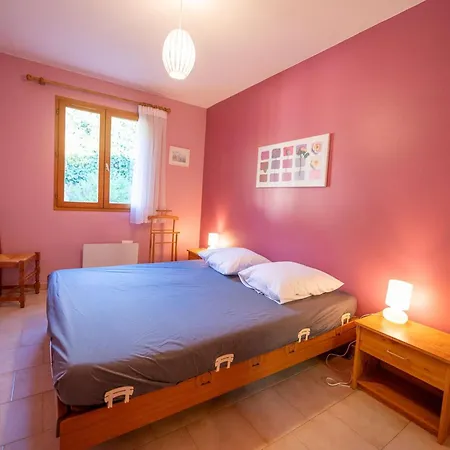 Villa Maison Pour 6 Personnes , Climatisee A 500 M De La De Saint Clair Le Lavandou